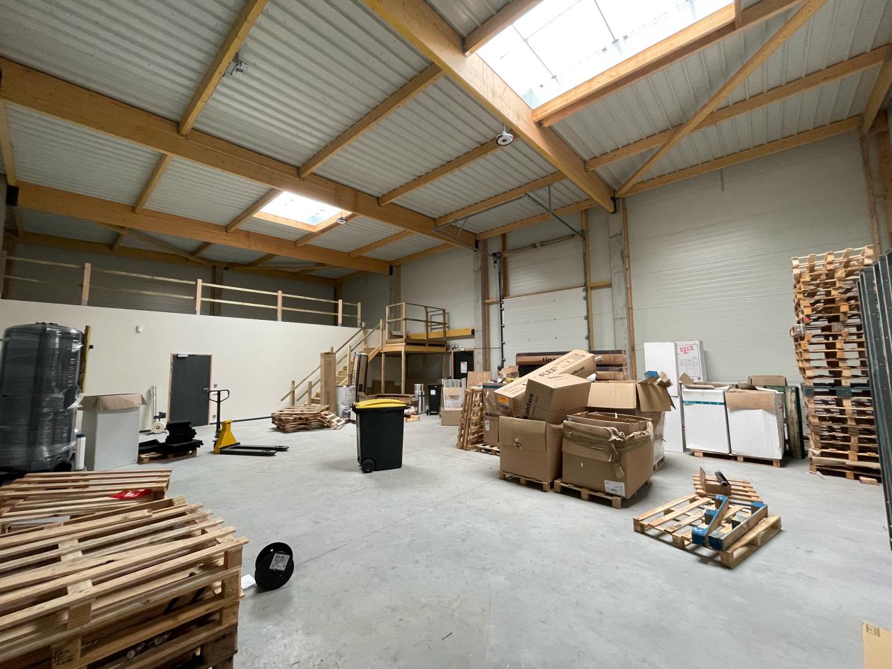 Local d'activité Honguemare-Guenouville 310m² Location local d'activité Honguemare-Guenouville Eure OLACT2531799 4